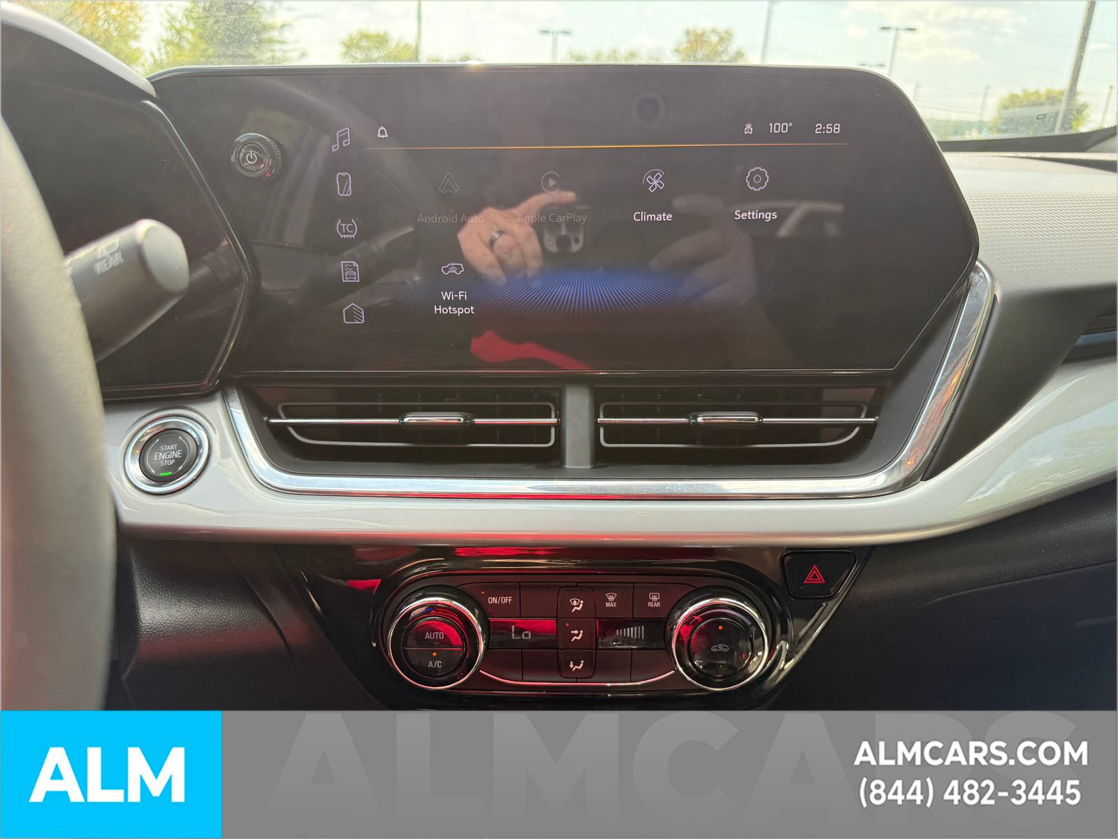 Used 2025 Chevrolet Trax LT FWD image 15