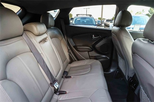 Used 2015 Hyundai Tucson Limited image 19