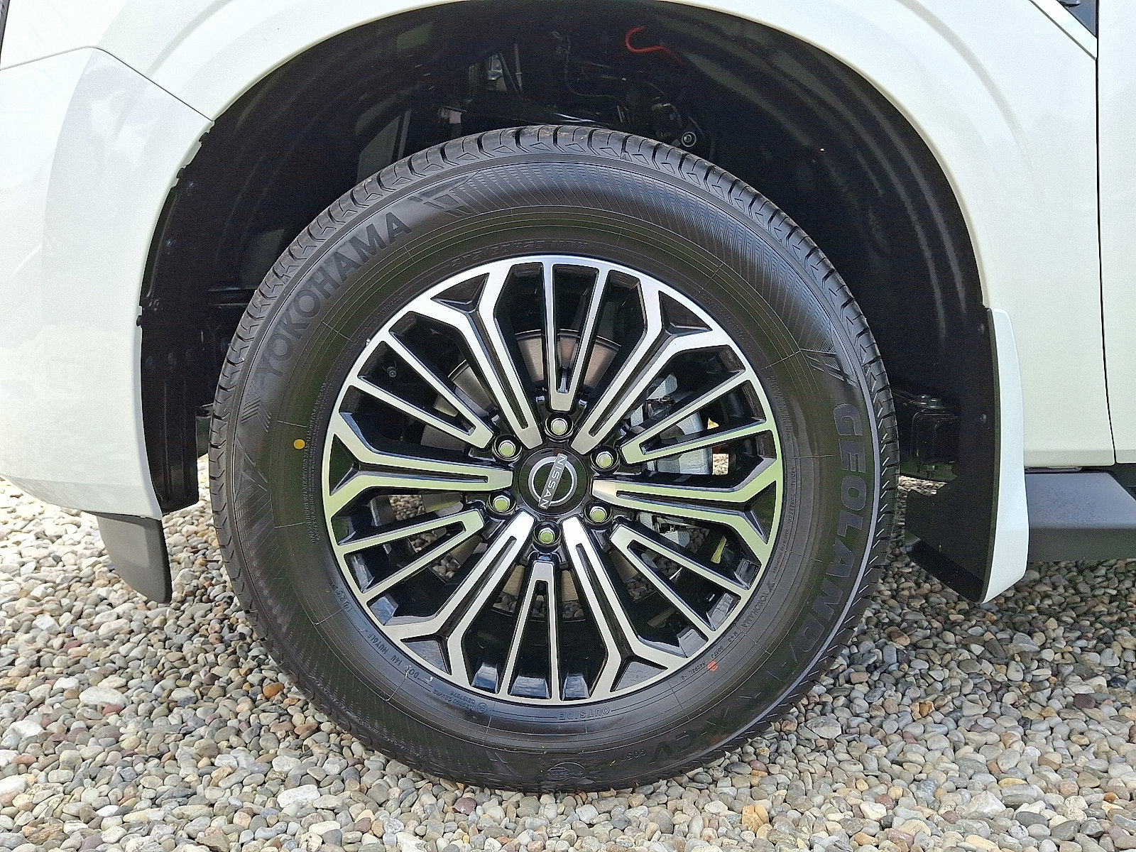 New 2026 Nissan Armada Platinum image 4