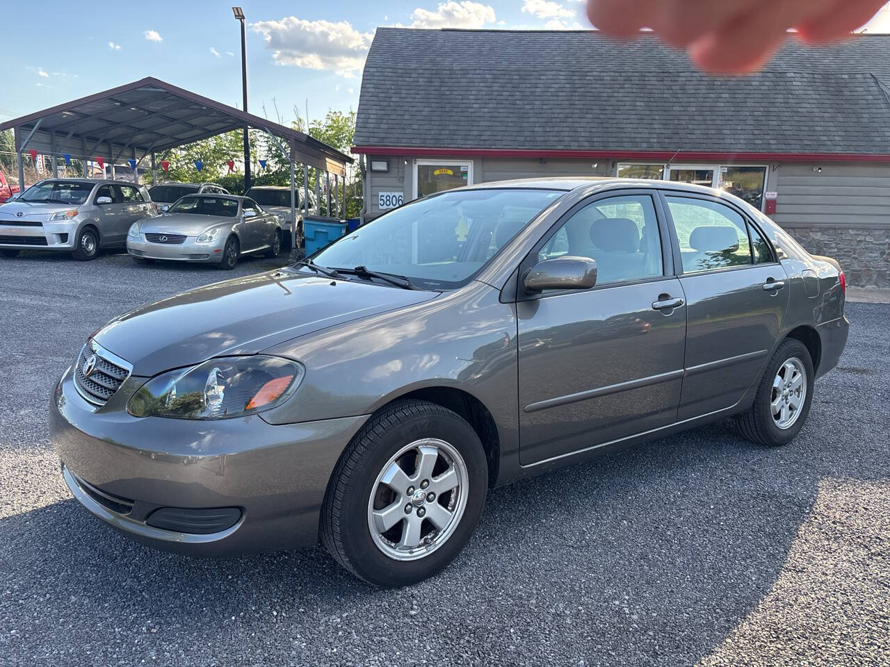 Used 2005 Toyota Corolla LE FWD image 10