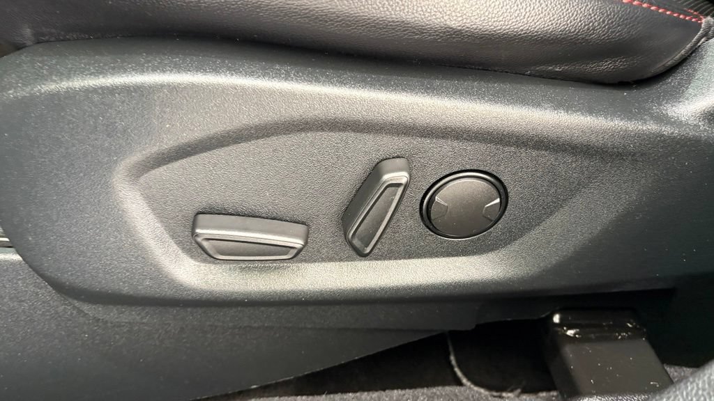 Used 2019 Ford Explorer Sport w/ Equipment Group 401A AWD/4WD image 17