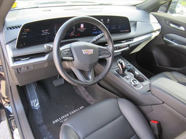 Certified 2025 Cadillac XT4 Premium Luxury image 17