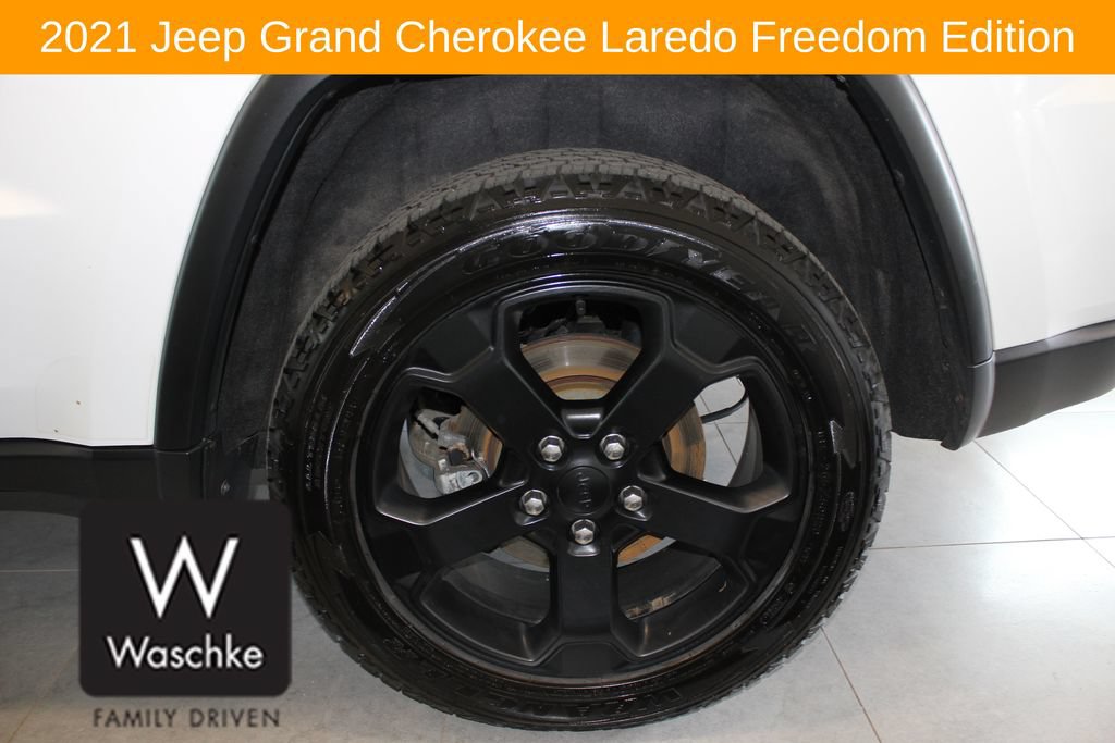 Used 2021 Jeep Grand Cherokee Freedom Edition AWD/4WD image 12