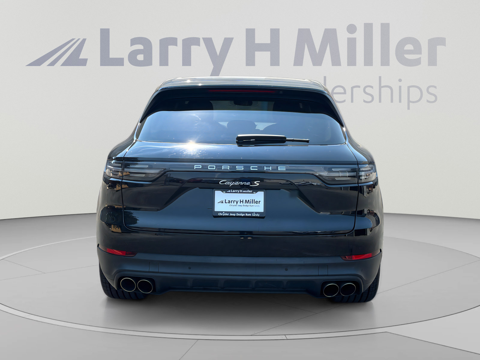 Used 2021 Porsche Cayenne S AWD/4WD image 4