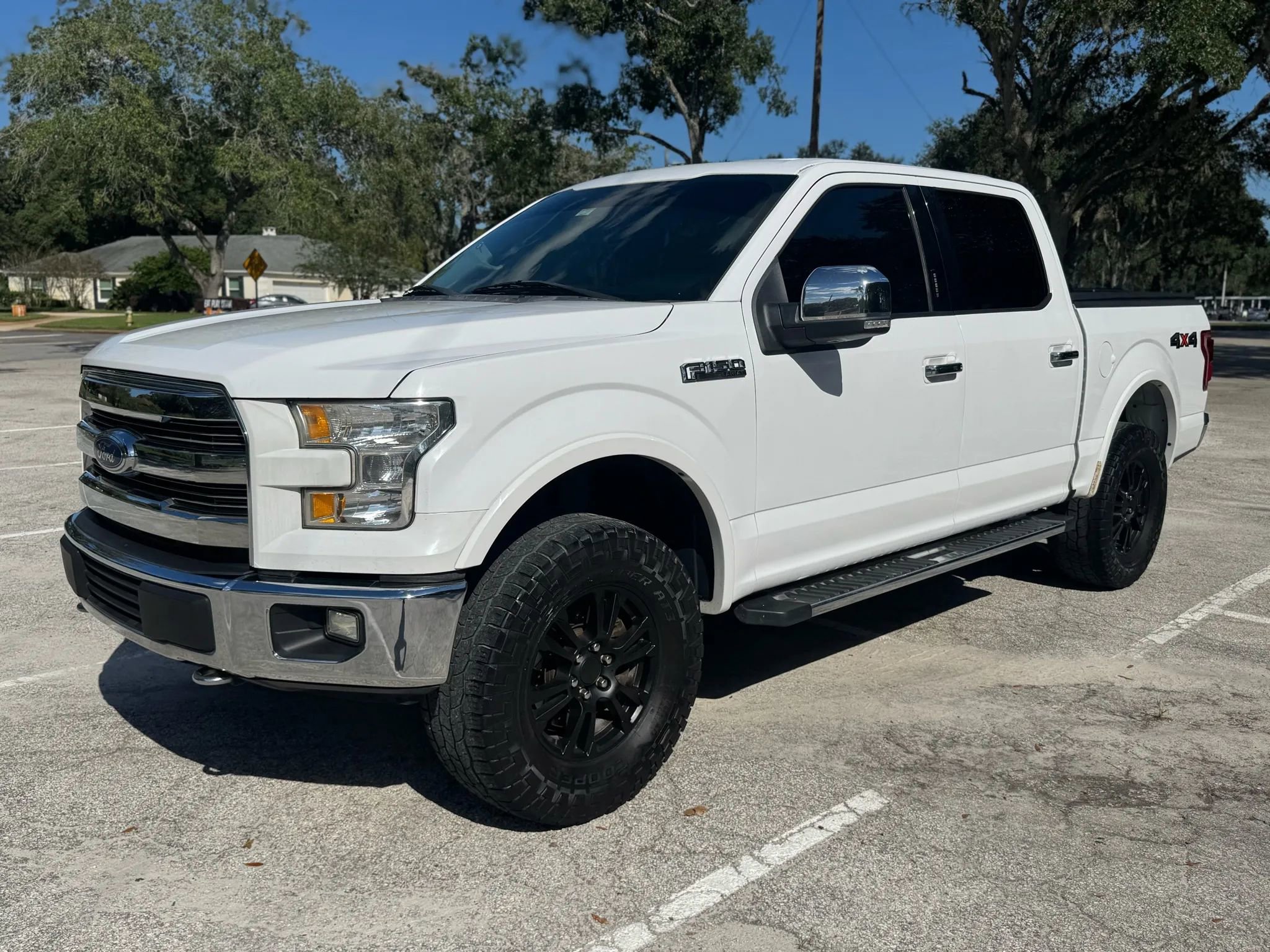 Used 2017 Ford F150 Lariat image 10