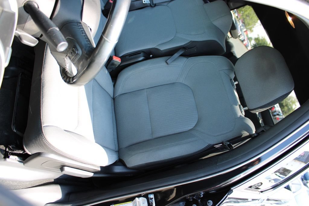 Used 2023 RAM 1500 Big Horn RWD image 19