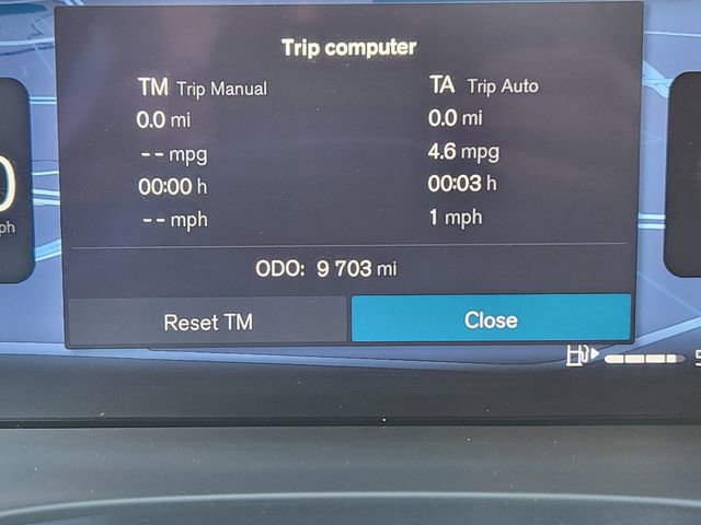 Certified 2025 Volvo XC60 B5 Plus AWD/4WD image 25