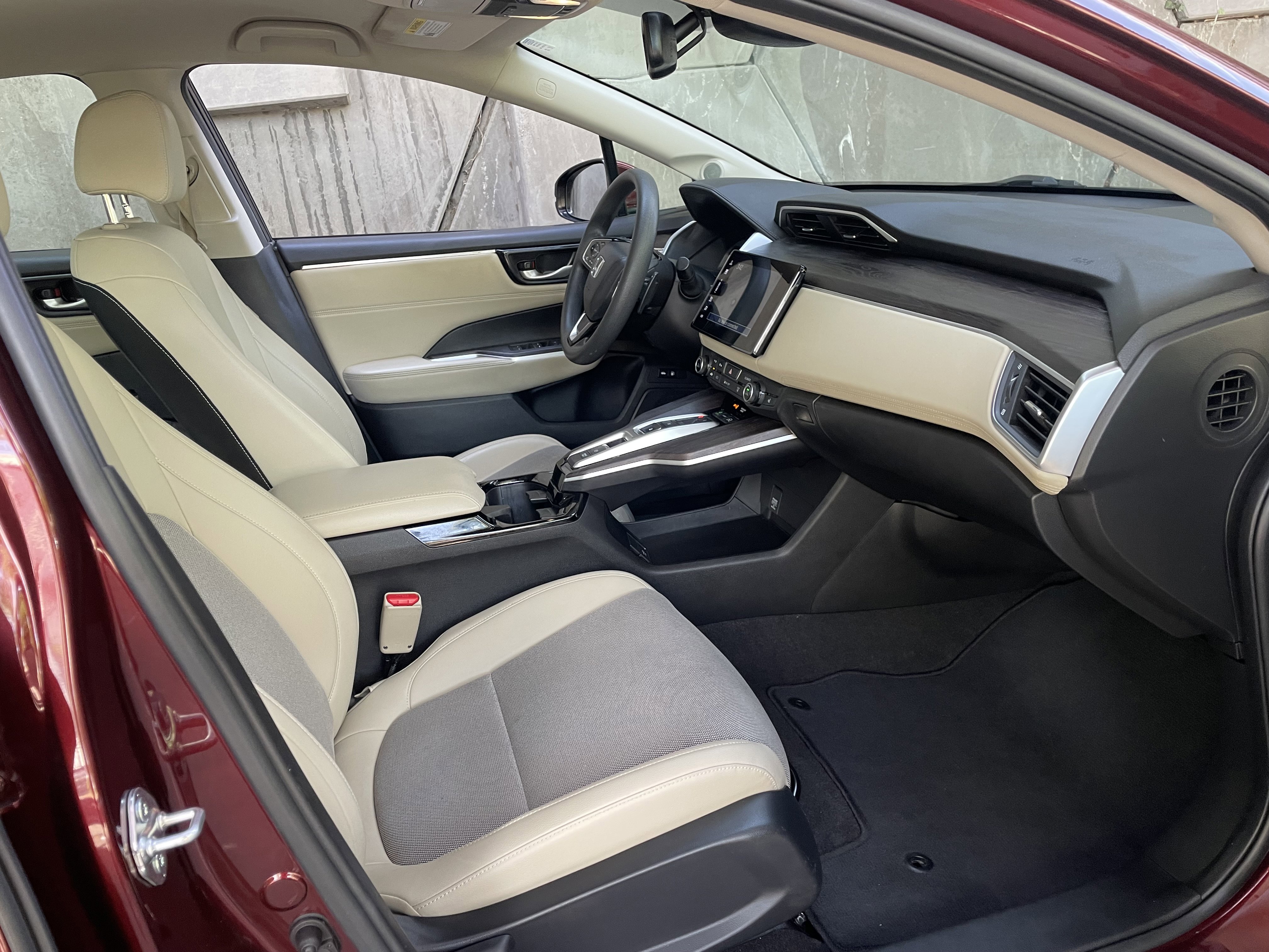 Used 2018 Honda Clarity Plug-In Hybrid image 11
