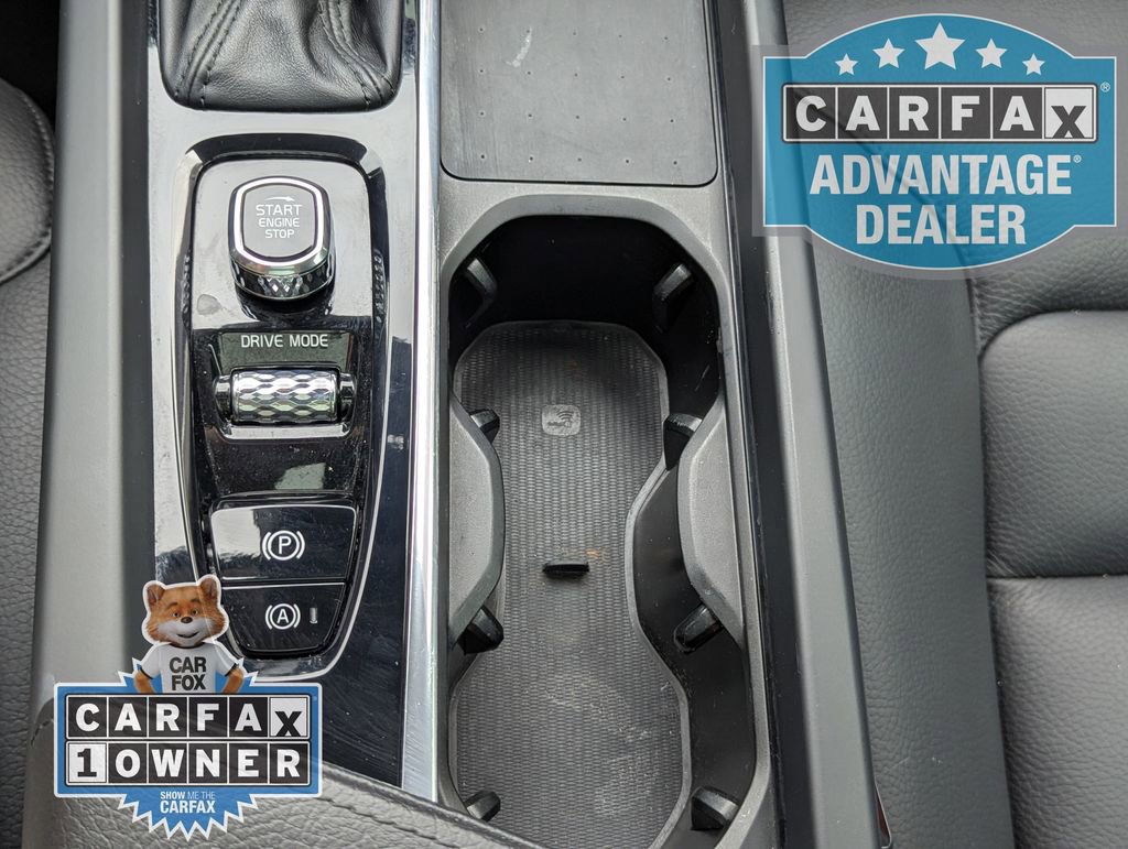 Used 2021 Volvo XC60 T5 Momentum w/ Advanced Package FWD image 12