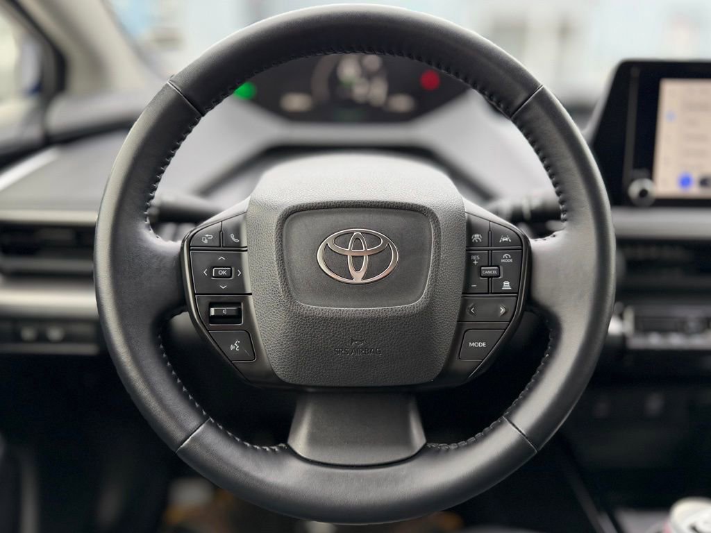 Used 2024 Toyota Prius LE image 9