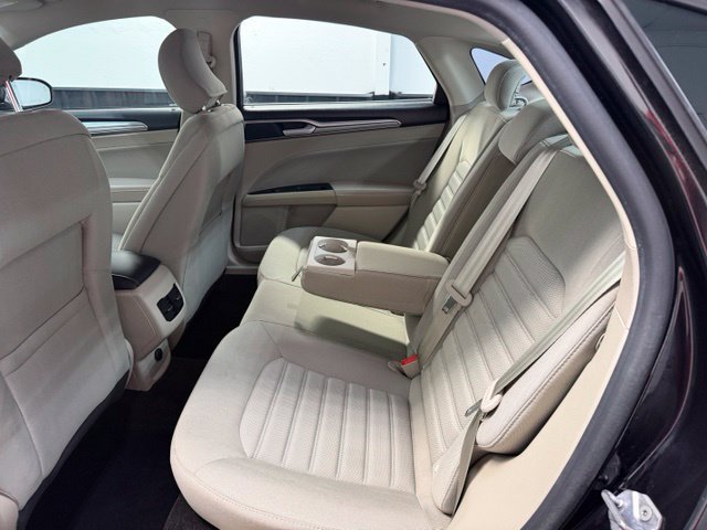 Used 2019 Ford Fusion SE FWD image 30
