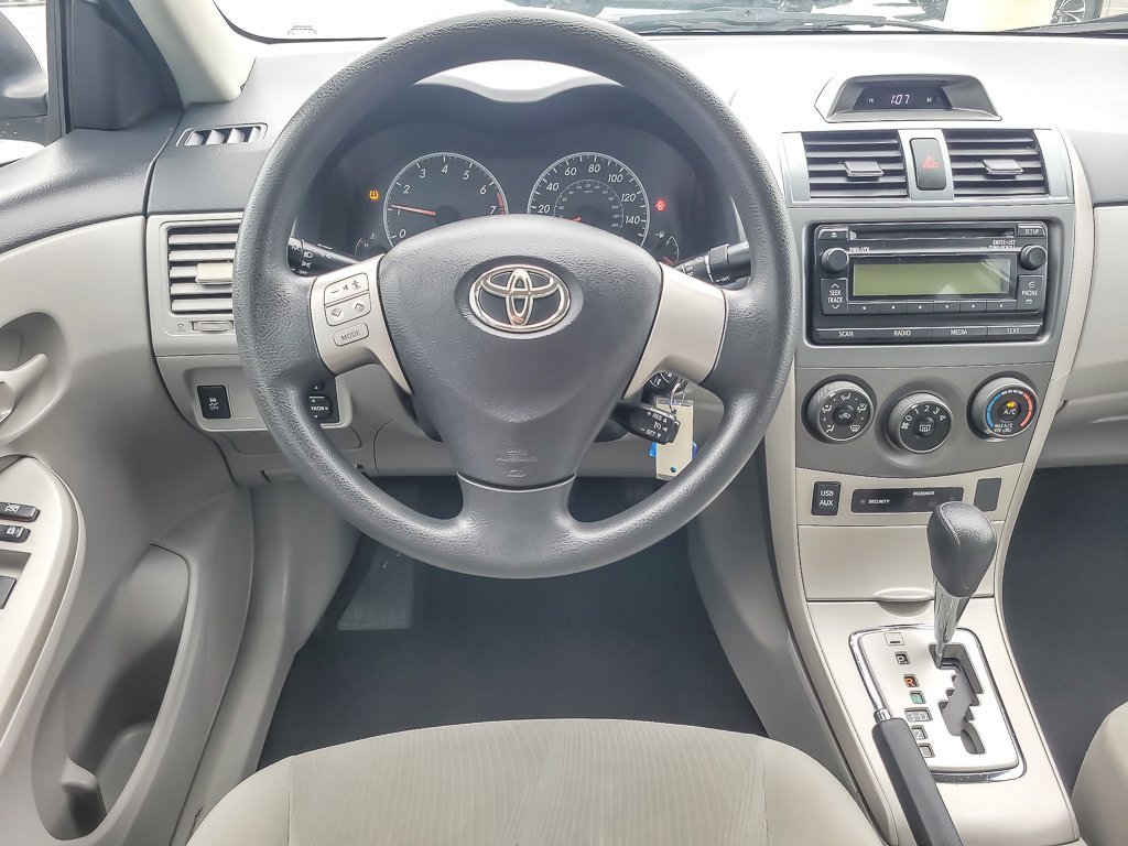 Used 2012 Toyota Corolla LE image 9