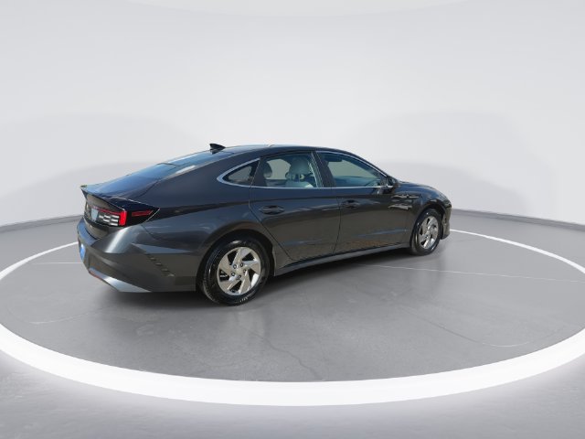 Certified 2026 Hyundai Sonata SE FWD image 8