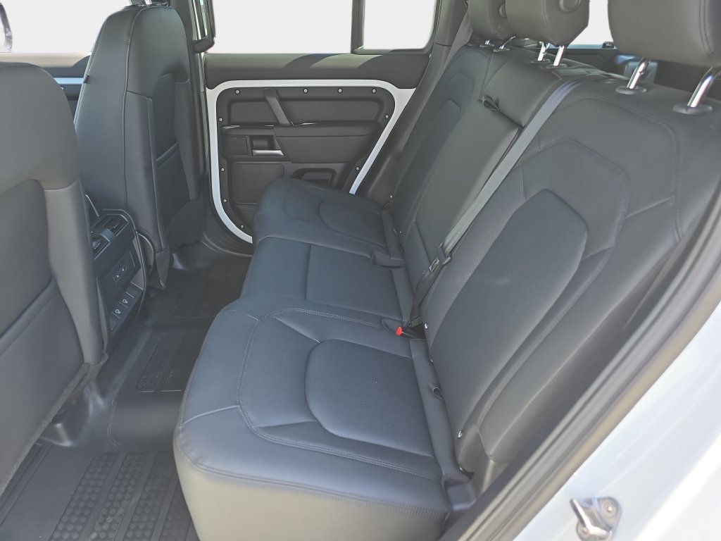 Certified 2025 Land Rover Defender 110 S AWD/4WD image 14