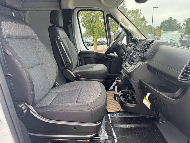 New 2027 RAM ProMaster 2500 w/ Convenience Group FWD image 14