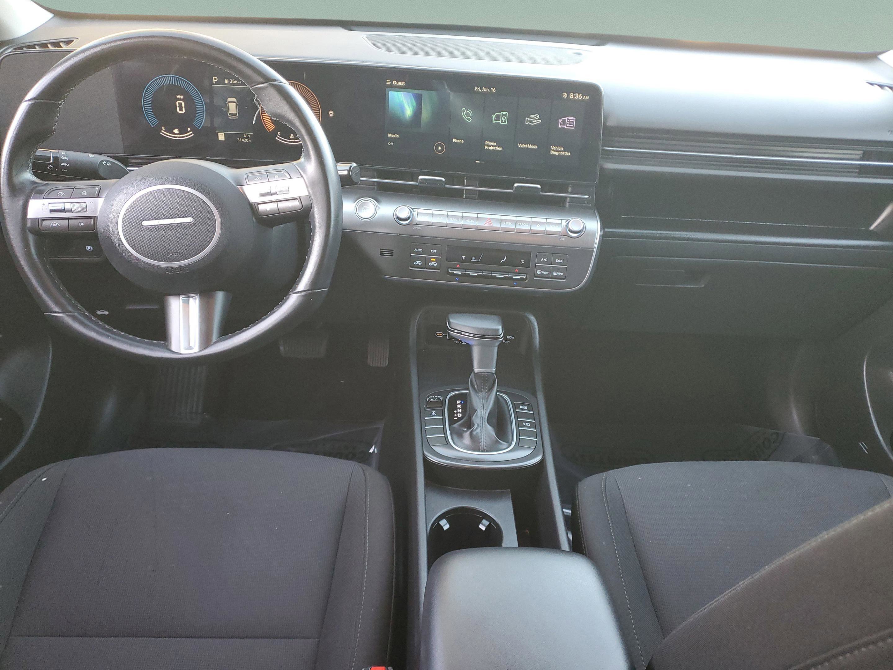 Used 2025 Hyundai Kona SEL image 14