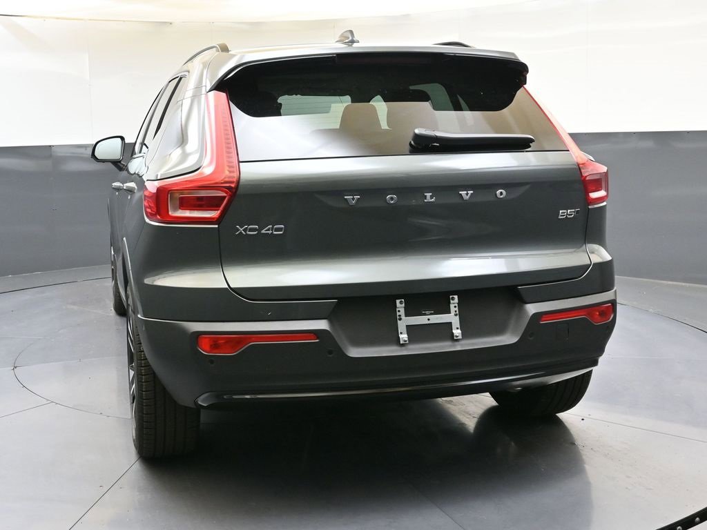 New 2026 Volvo XC40 B5 Ultra w/ Protection Package Premier image 4