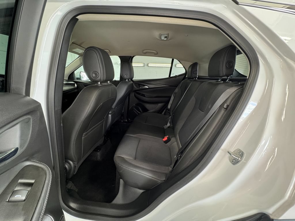 Used 2024 Buick Encore GX Preferred FWD image 21