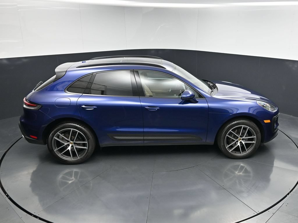 Used 2024 Porsche Macan AWD/4WD image 19