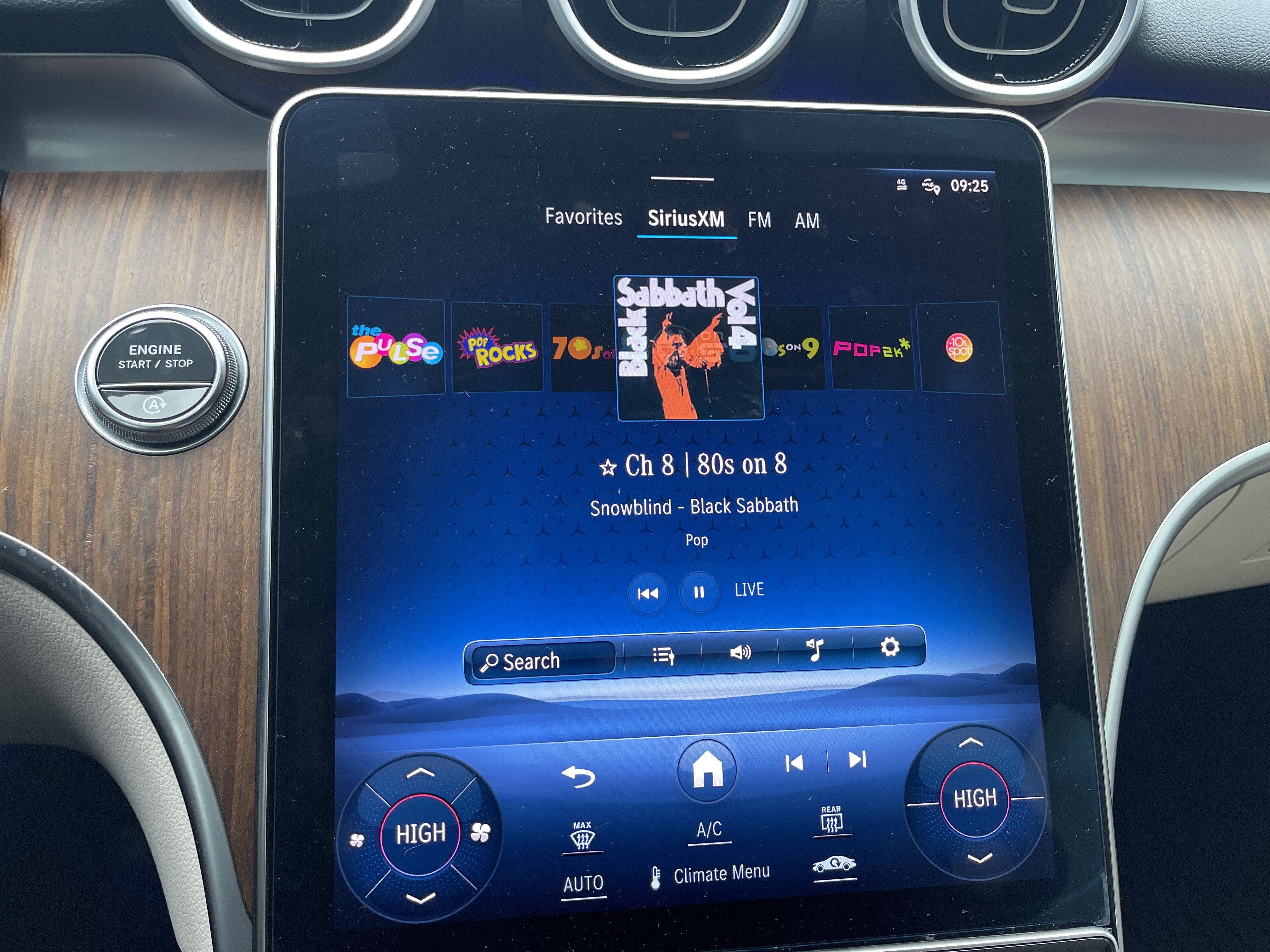 Certified 2023 Mercedes-Benz C 300 4MATIC Sedan image 23