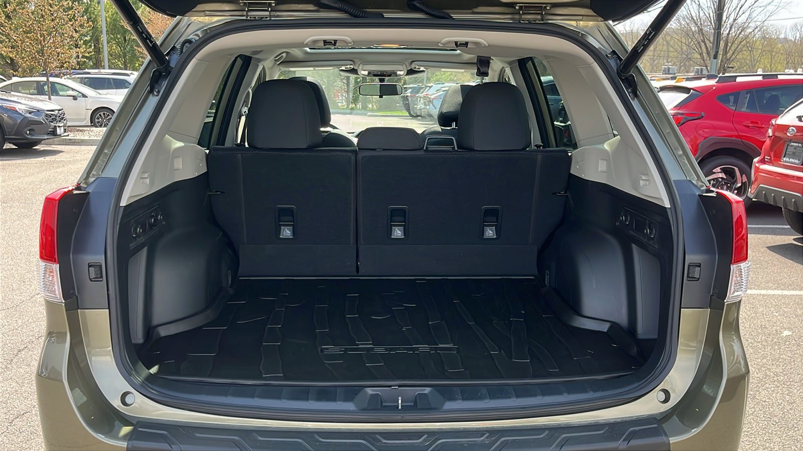 Certified 2023 Subaru Forester Premium AWD/4WD image 25