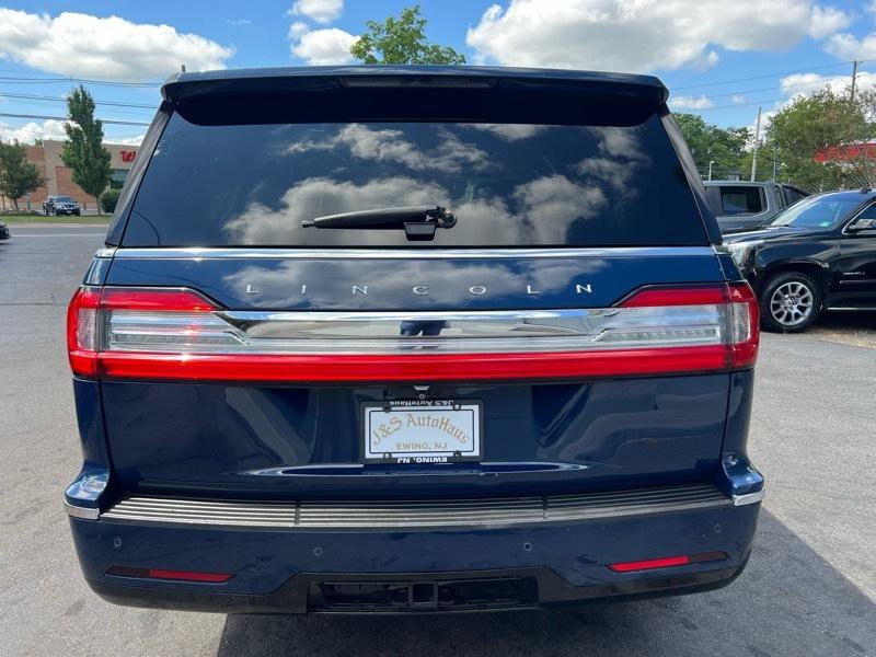 Used 2018 Lincoln Navigator L Reserve w/ Technology Package AWD/4WD image 5