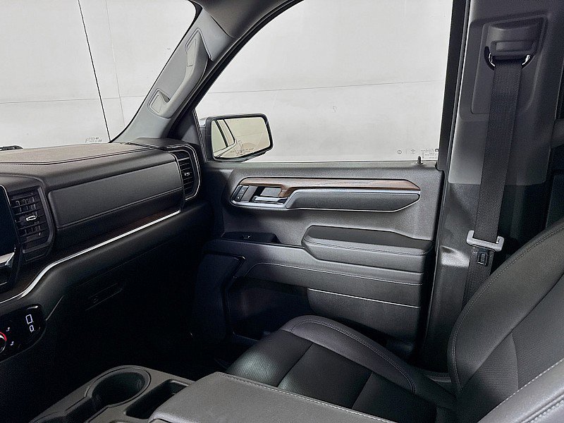 Used 2024 GMC Sierra 1500 SLT image 24