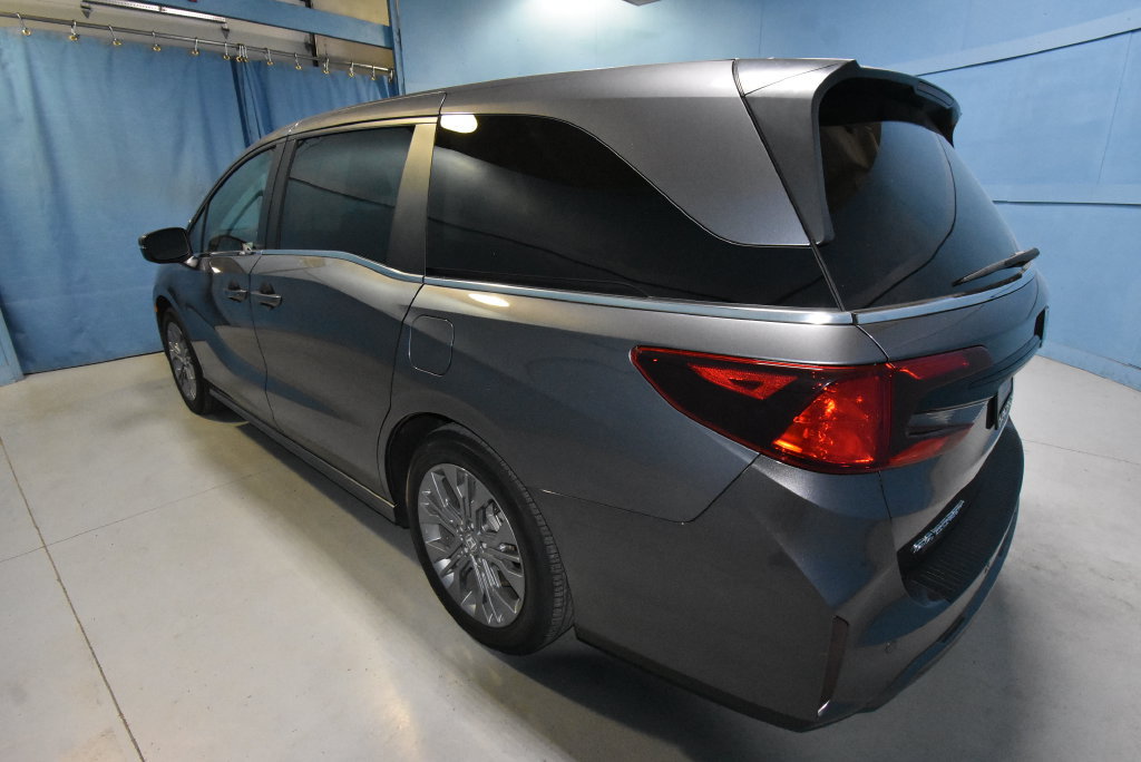 Used 2025 Honda Odyssey Touring image 31