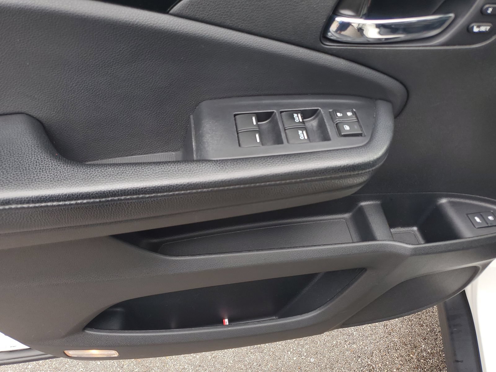 Used 2019 Honda Pilot Touring image 22