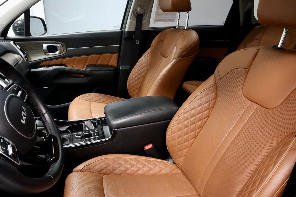 Used 2023 Kia Sorento SX Prestige image 24