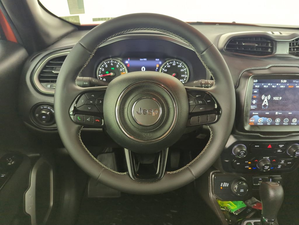 Used 2021 Jeep Renegade Latitude image 17