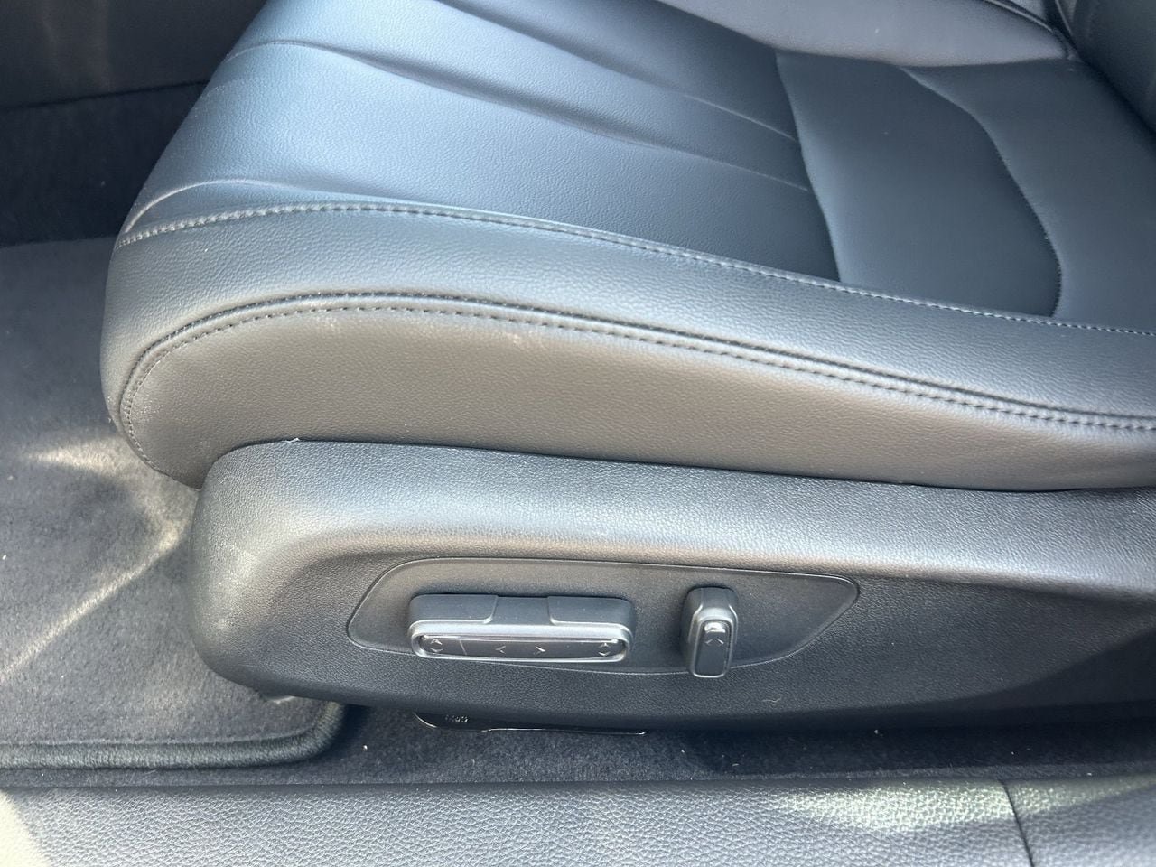 Certified 2026 Acura Integra FWD image 32