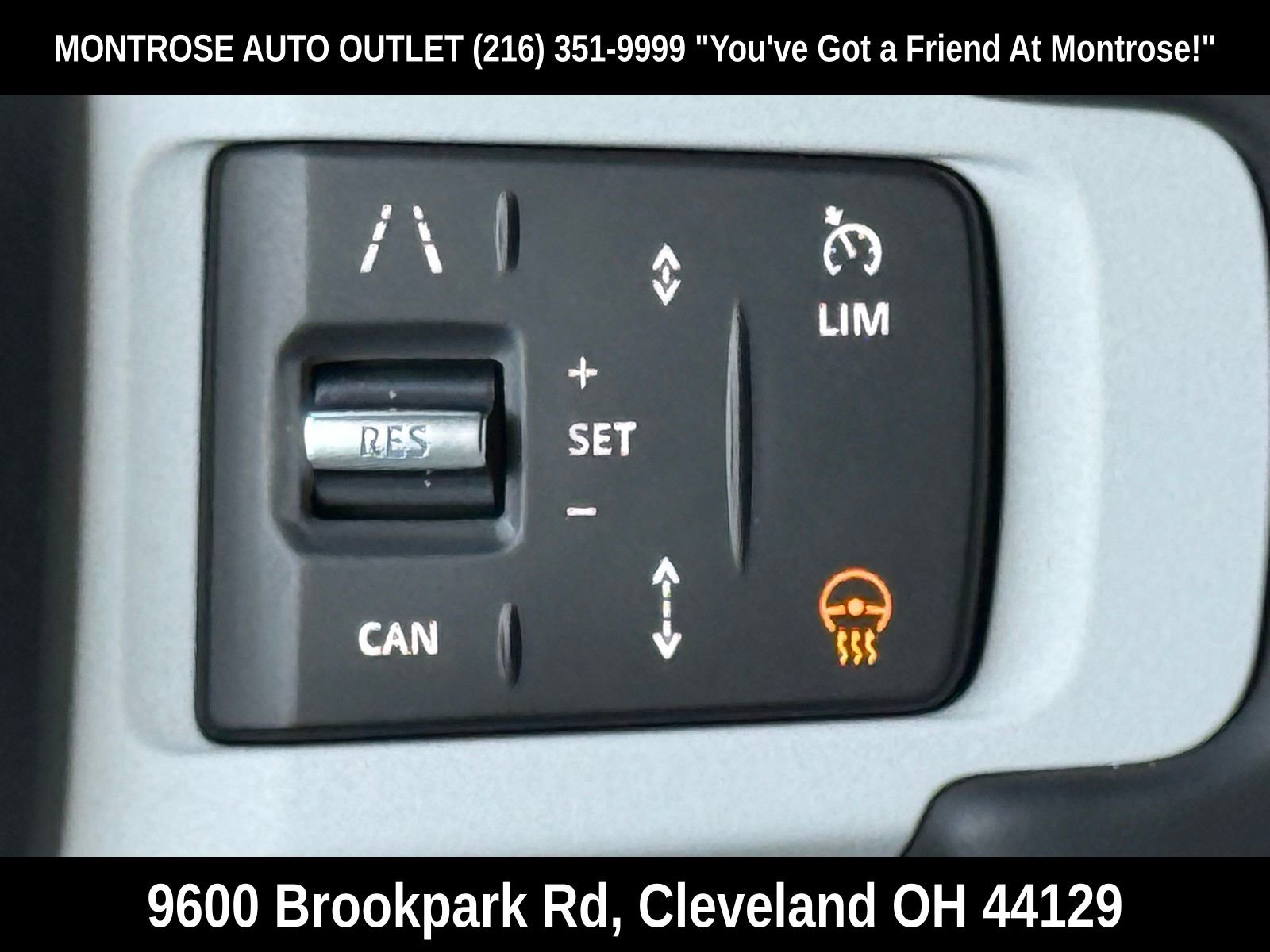 New 2026 Land Rover Defender 110 X-Dynamic SE image 33