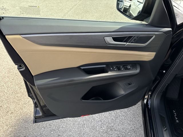 New 2026 Volkswagen Atlas Cross Sport SE image 22