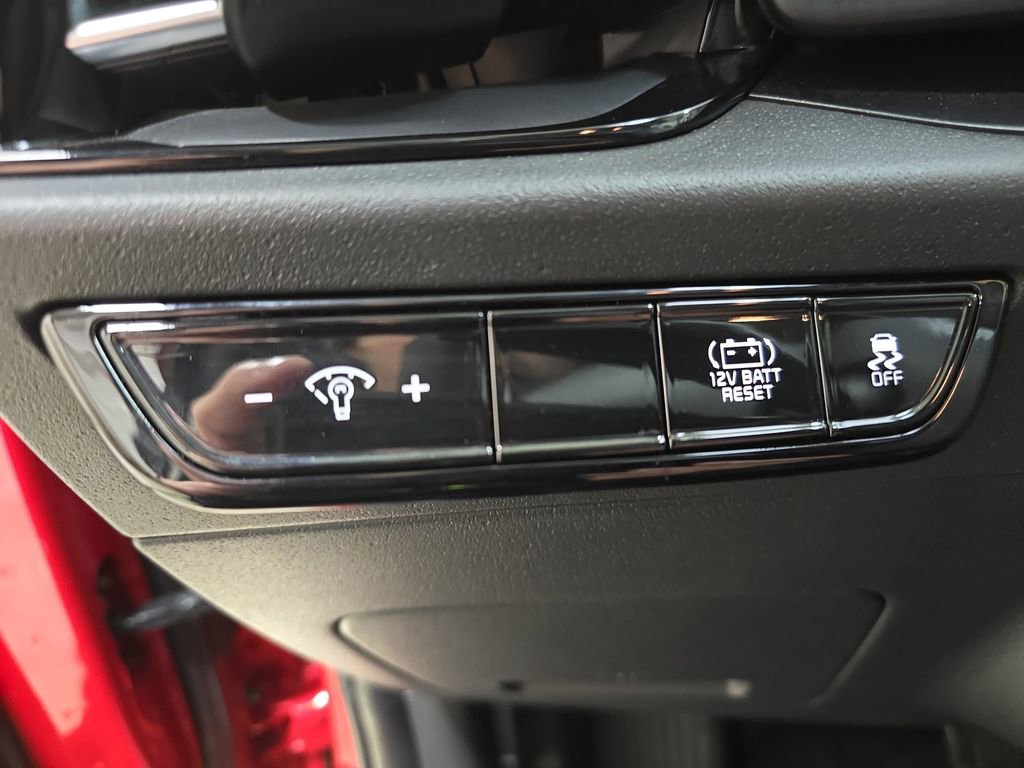 Used 2024 Kia Niro LX image 26