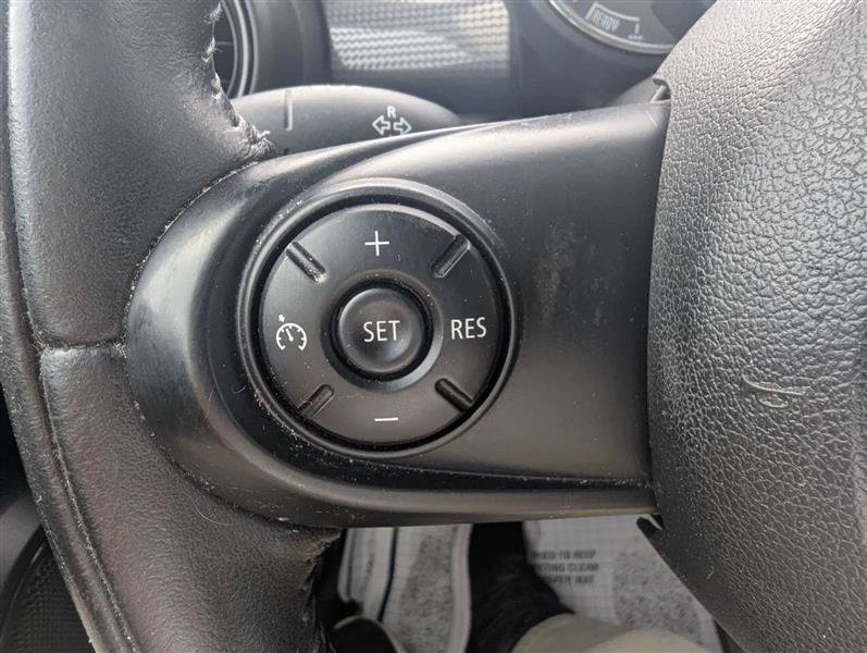 Used 2015 MINI Cooper 2-Door Hardtop FWD image 18