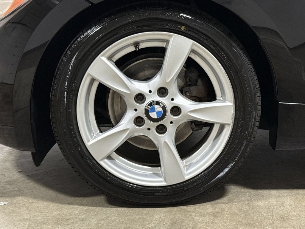 Used 2013 BMW 128i Convertible RWD image 25