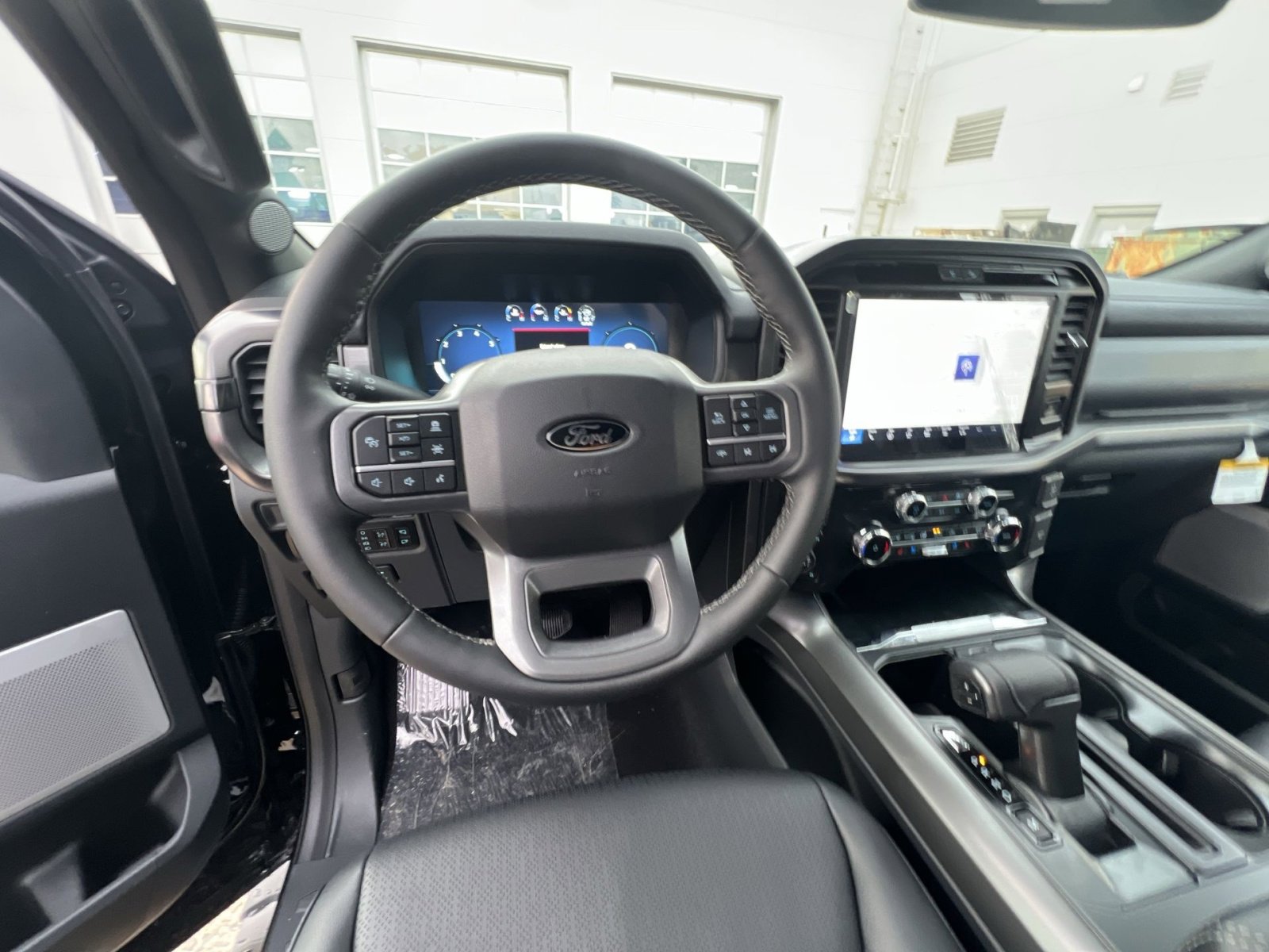 New 2026 Ford F150 Lariat w/ Equipment Group 502A High image 16