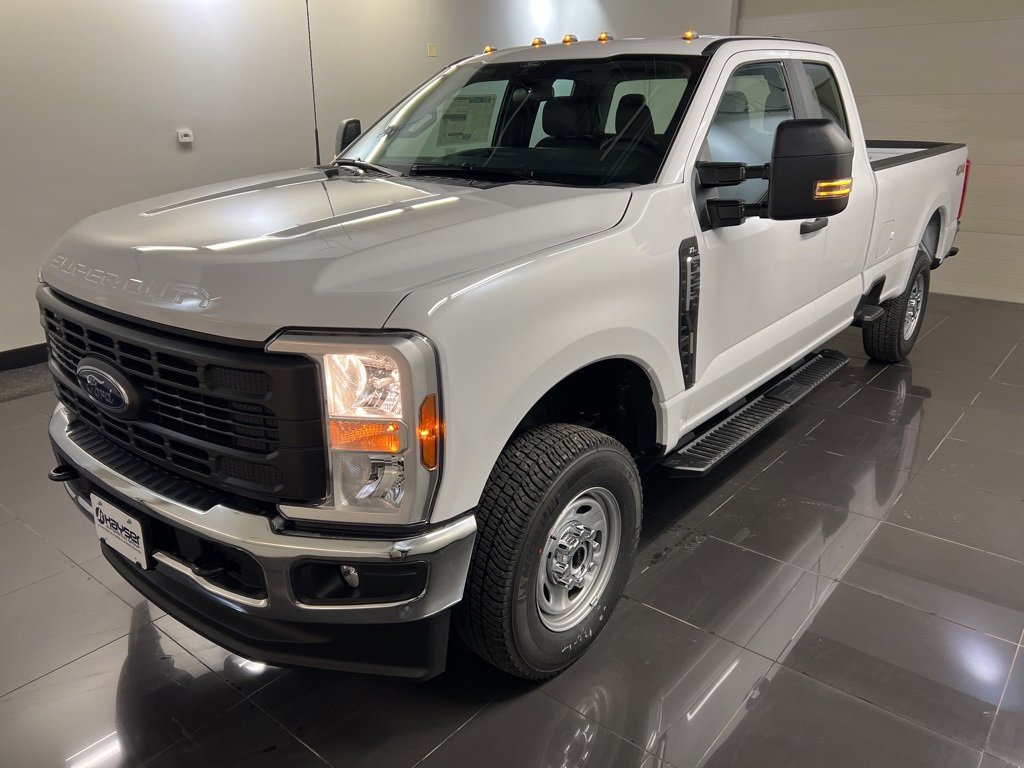 New 2026 Ford F250 XL w/ XL Chrome Package image 3