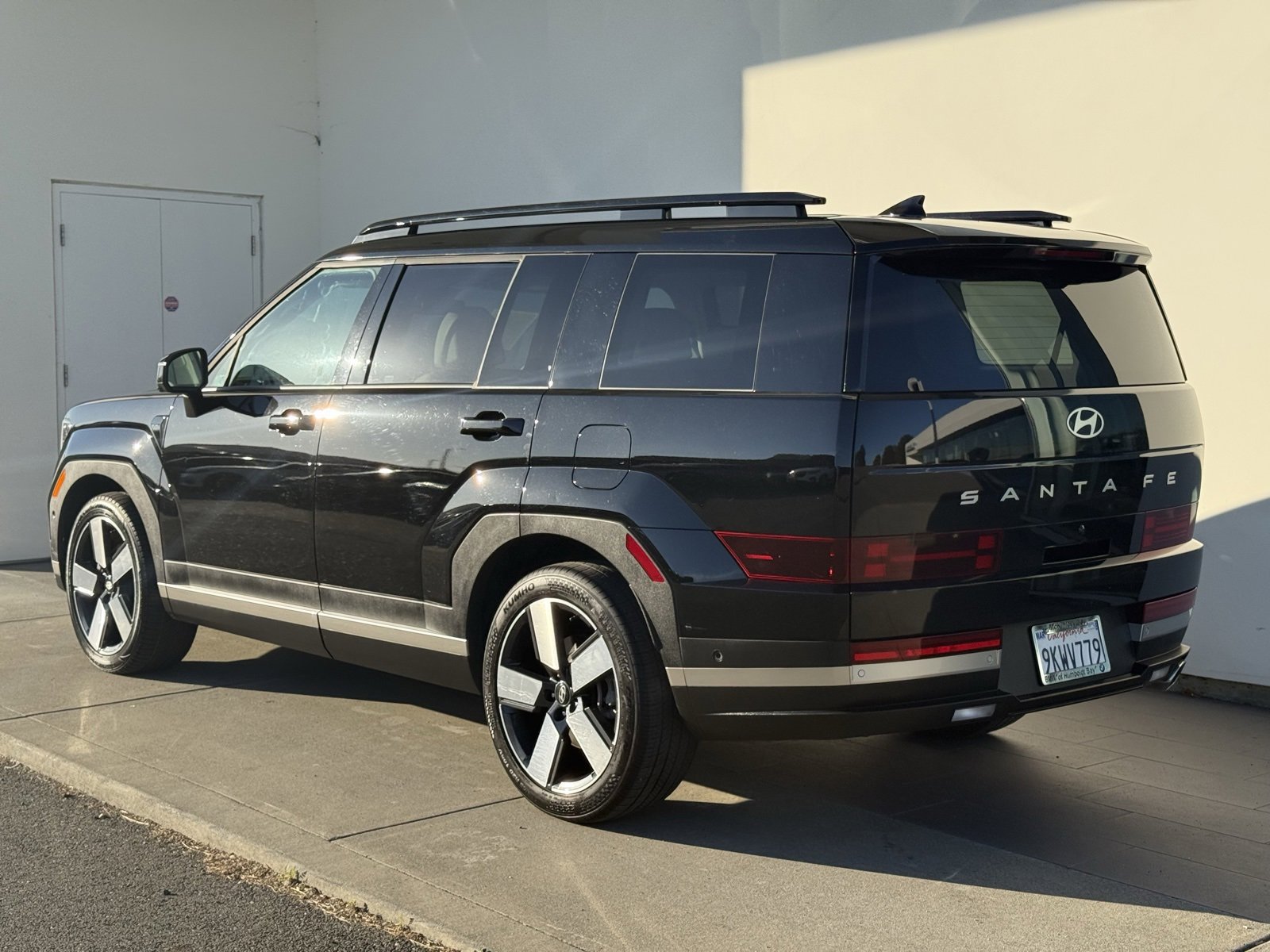 Used 2024 Hyundai Santa Fe Limited image 5