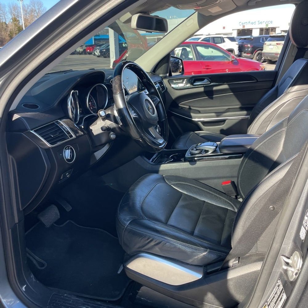 Used 2018 Mercedes-Benz GLS 550 4MATIC image 7