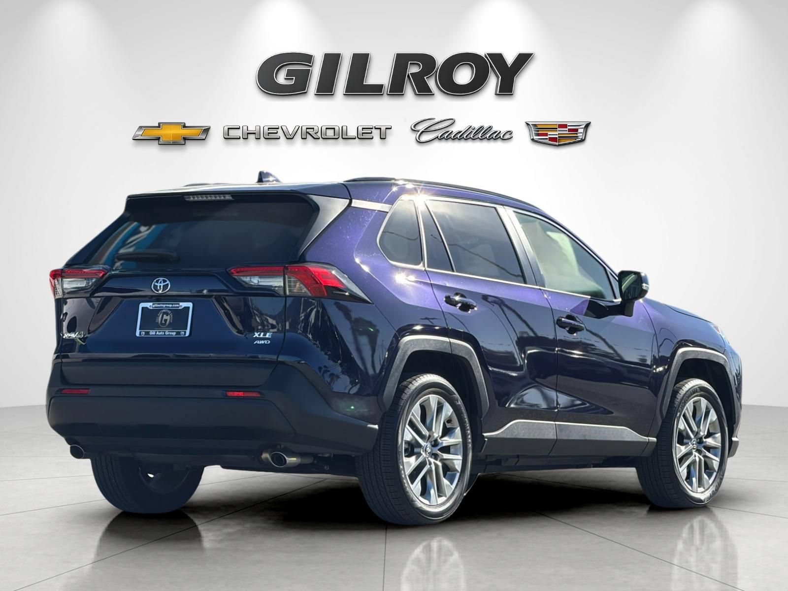Used 2025 Toyota RAV4 XLE Premium AWD/4WD image 3