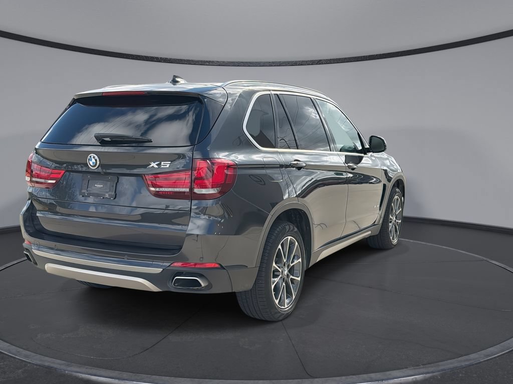 Used 2018 BMW X5 sDrive35i RWD image 11