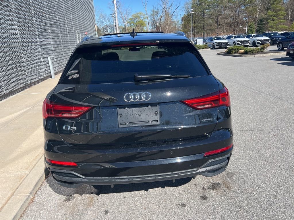 Used 2023 Audi Q3 2.0T Premium w/ Convenience Package image 29