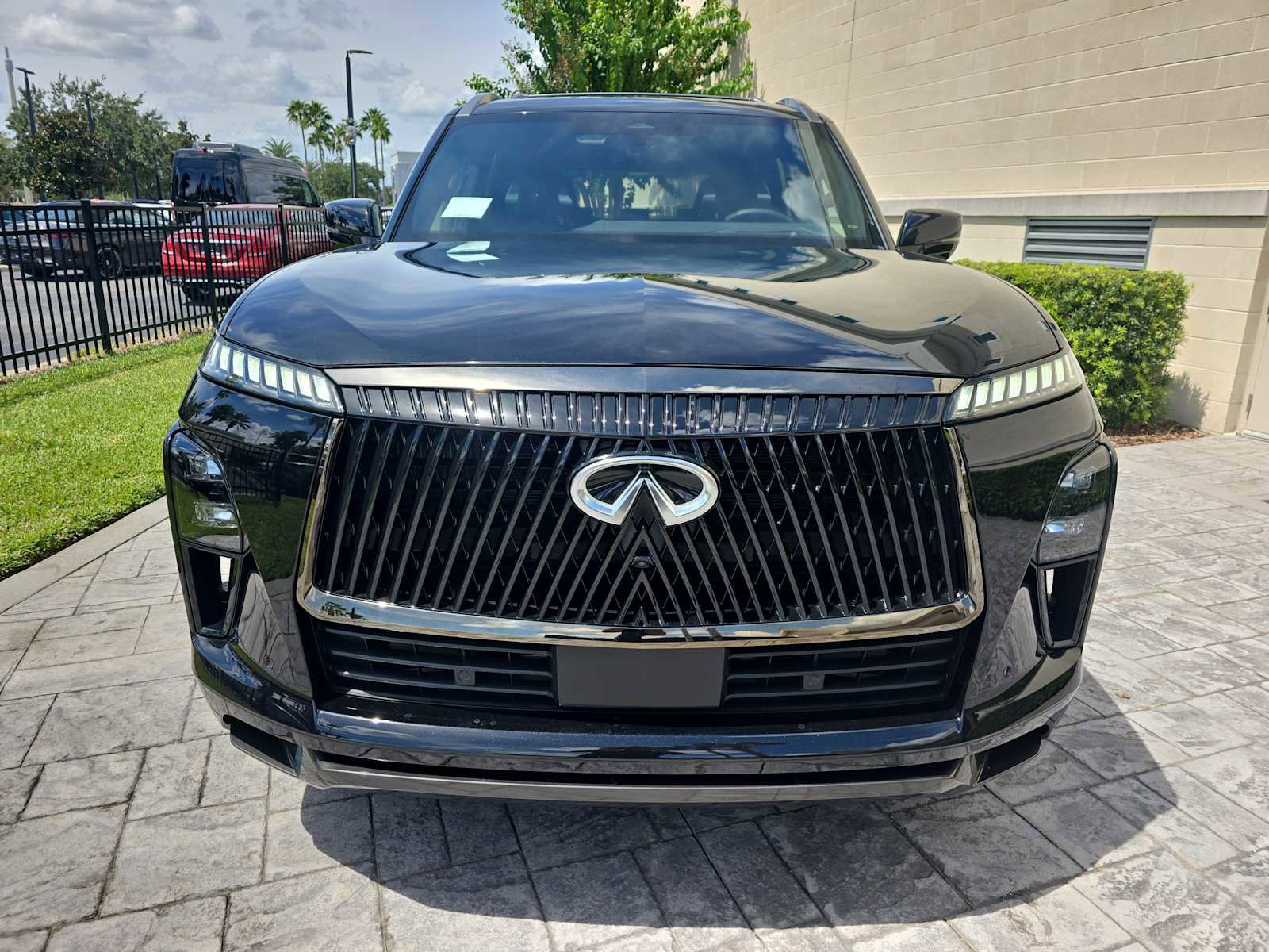 New 2026 INFINITI QX80 Autograph w/ Autograph Exterior Package video 2