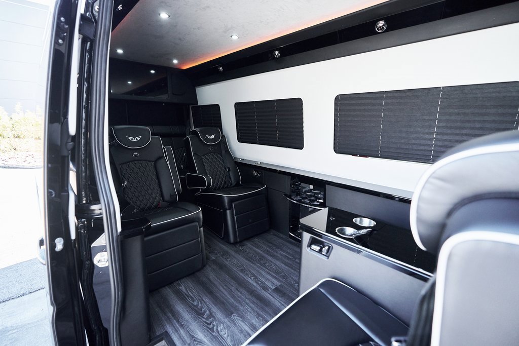 Used 2017 Mercedes-Benz Sprinter 3500 image 59