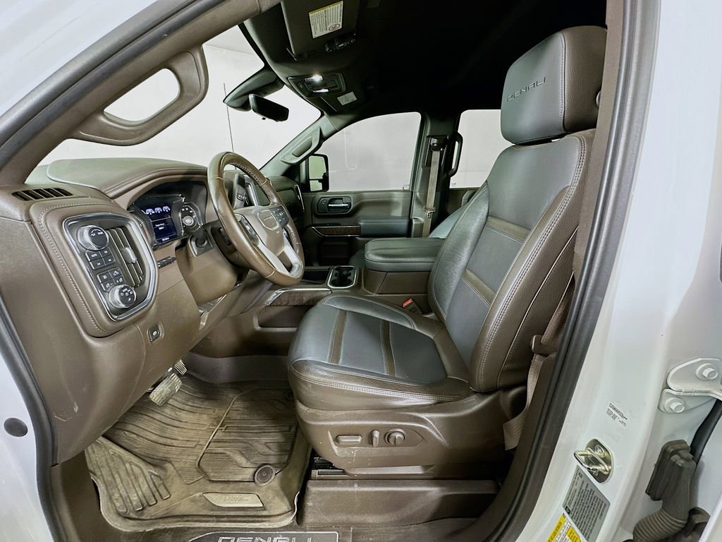 Used 2023 GMC Sierra 2500 Denali w/ Technology Package AWD/4WD image 13