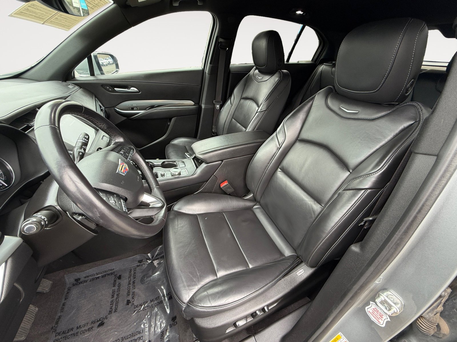 Used 2023 Cadillac XT4 Premium Luxury image 10
