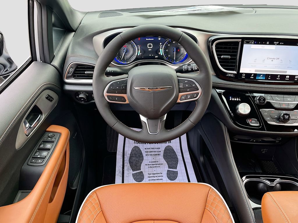 New 2026 Chrysler Pacifica Pinnacle FWD image 23