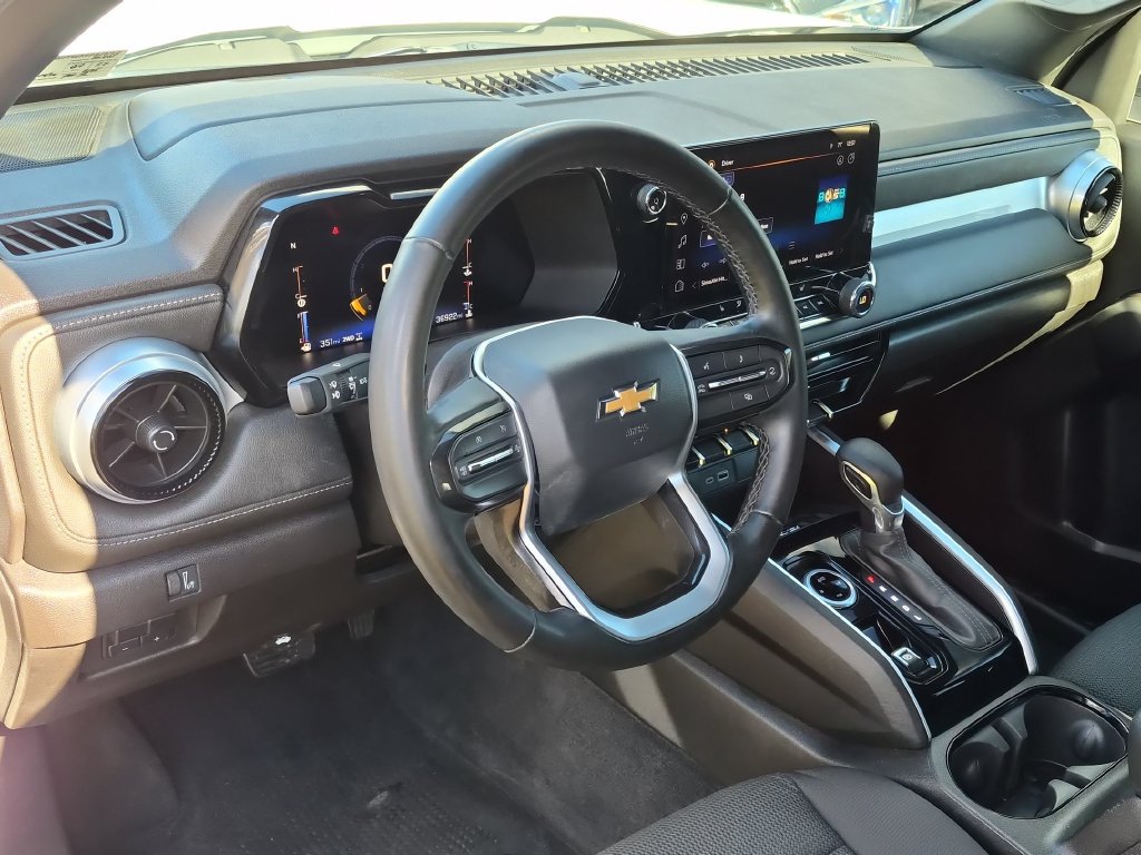 Used 2023 Chevrolet Colorado LT w/ LT Convenience Package II AWD/4WD image 18